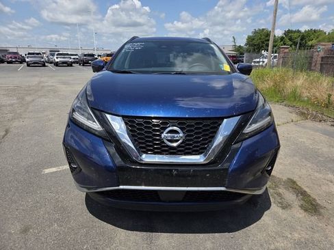 Used 2020 Nissan Murano SV w/ Premium Package FWD image 2