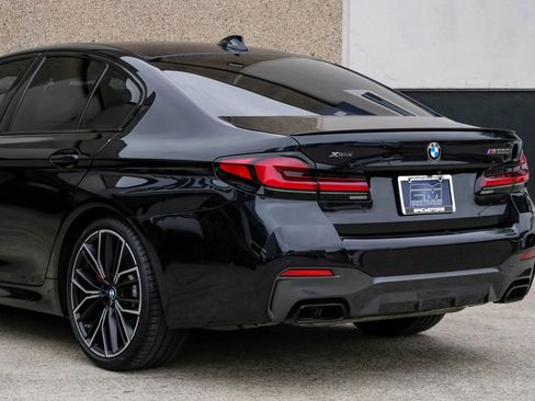 Used 2023 BMW M550i xDrive w/ Executive Package AWD/4WD image 18
