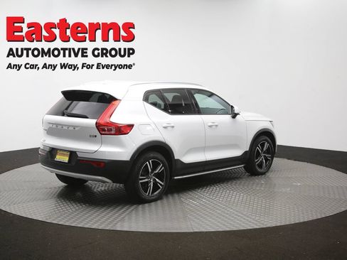 Used 2023 Volvo XC40 B5 Core AWD/4WD image 42