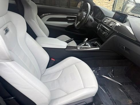 Used 2017 BMW M4 Coupe RWD image 29