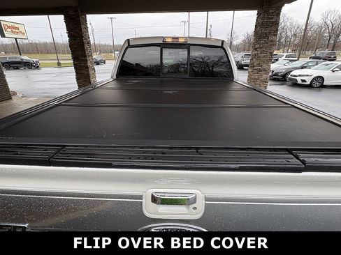 Used 2014 Ford F150 Platinum image 32