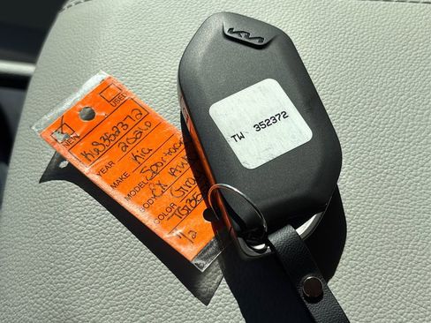 New 2026 Kia Sportage EX image 29