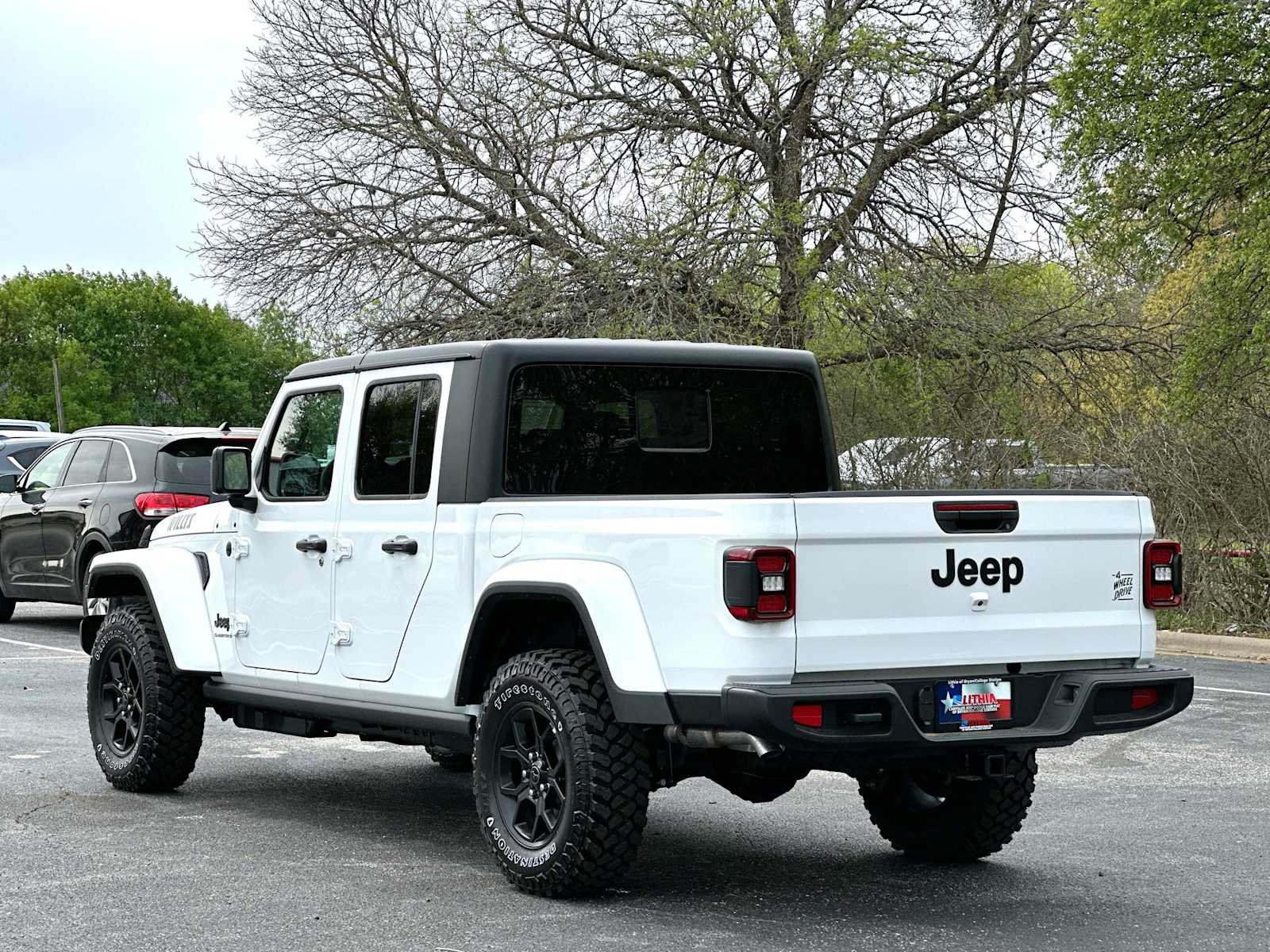 New 2026 Jeep Gladiator Sport AWD/4WD image 13