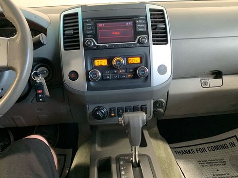 Used 2017 Nissan Frontier SV w/ SV Value Truck Package image 40