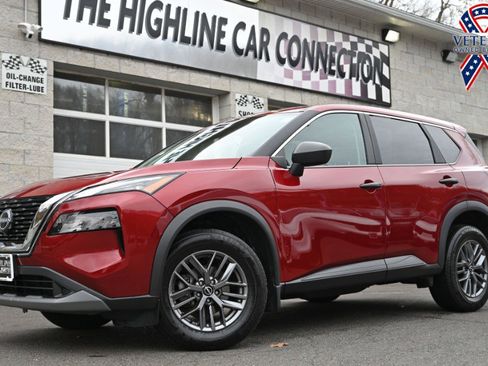 Used 2023 Nissan Rogue S image 1