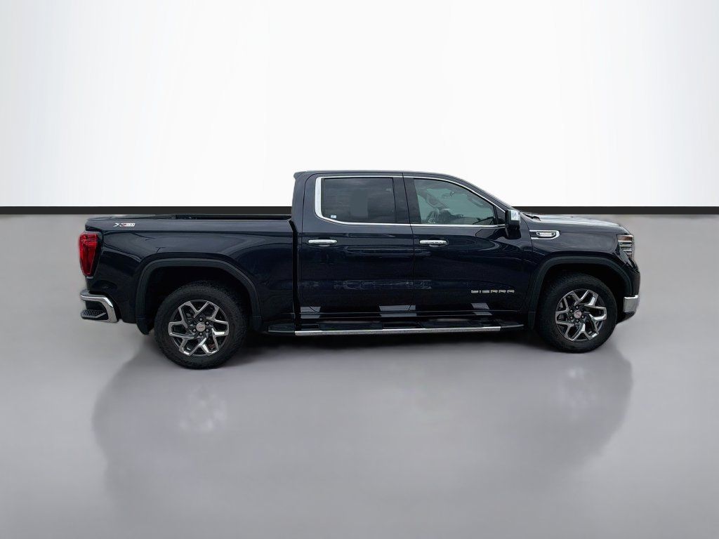 Used 2025 GMC Sierra 1500 SLT w/ SLT Premium Plus Package AWD/4WD image 4