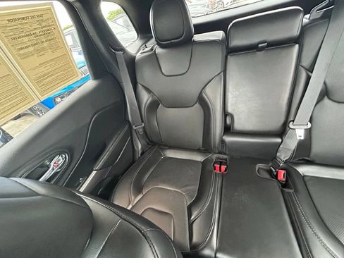 Certified 2020 Jeep Cherokee Limited AWD/4WD image 12