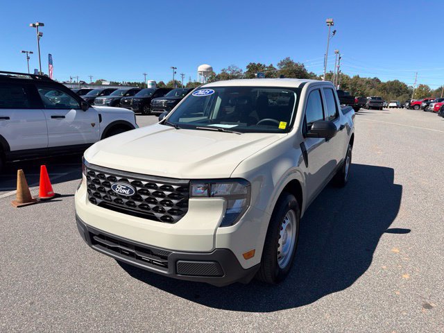 Used 2025 Ford Maverick XL w/ 4K Tow Package AWD/4WD image 1
