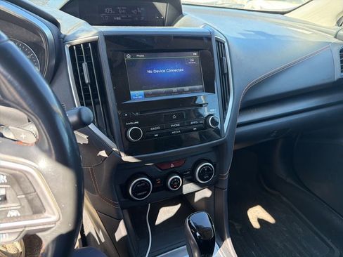 Used 2020 Subaru Crosstrek 2.0i Premium image 6