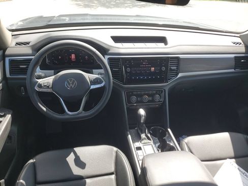 Certified 2023 Volkswagen Atlas SE FWD image 3
