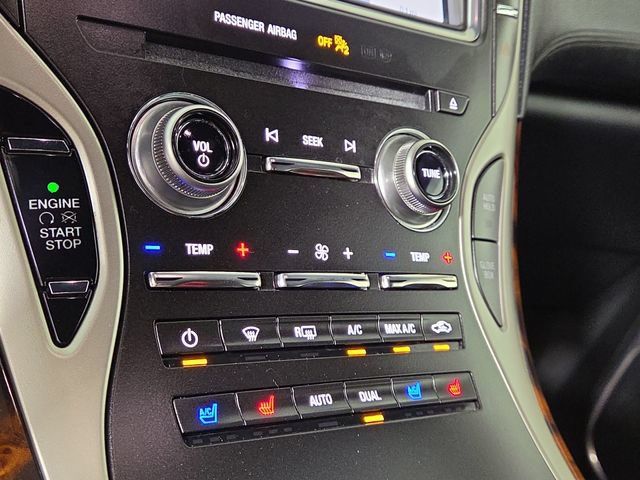 Used 2018 Lincoln MKX Reserve w/ Driver Assistance Package AWD/4WD image 20
