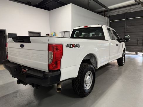 Used 2022 Ford F250 XL w/ Power Equipment Group AWD/4WD image 6