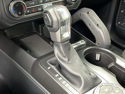 Used 2025 Ford Bronco Badlands AWD/4WD image 23