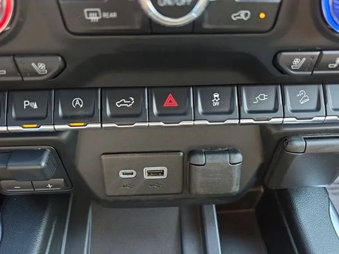 Used 2019 GMC Sierra 1500 AT4 w/ AT4 Premium Package AWD/4WD image 31
