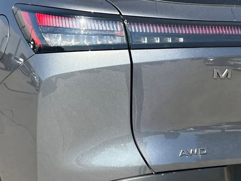 Certified 2025 Nissan Murano SV image 15