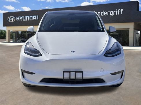 Used 2023 Tesla Model Y Long Range image 7