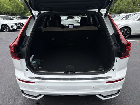 Certified 2026 Volvo XC60 B5 Plus w/ Protection Package Premier AWD/4WD image 34