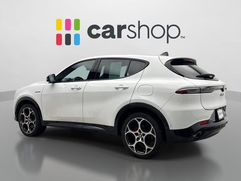 Used 2024 Alfa Romeo Tonale Veloce w/ Active Assist Package AWD/4WD image 3