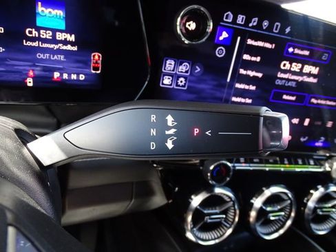 Used 2024 Chevrolet Blazer EV LT image 15