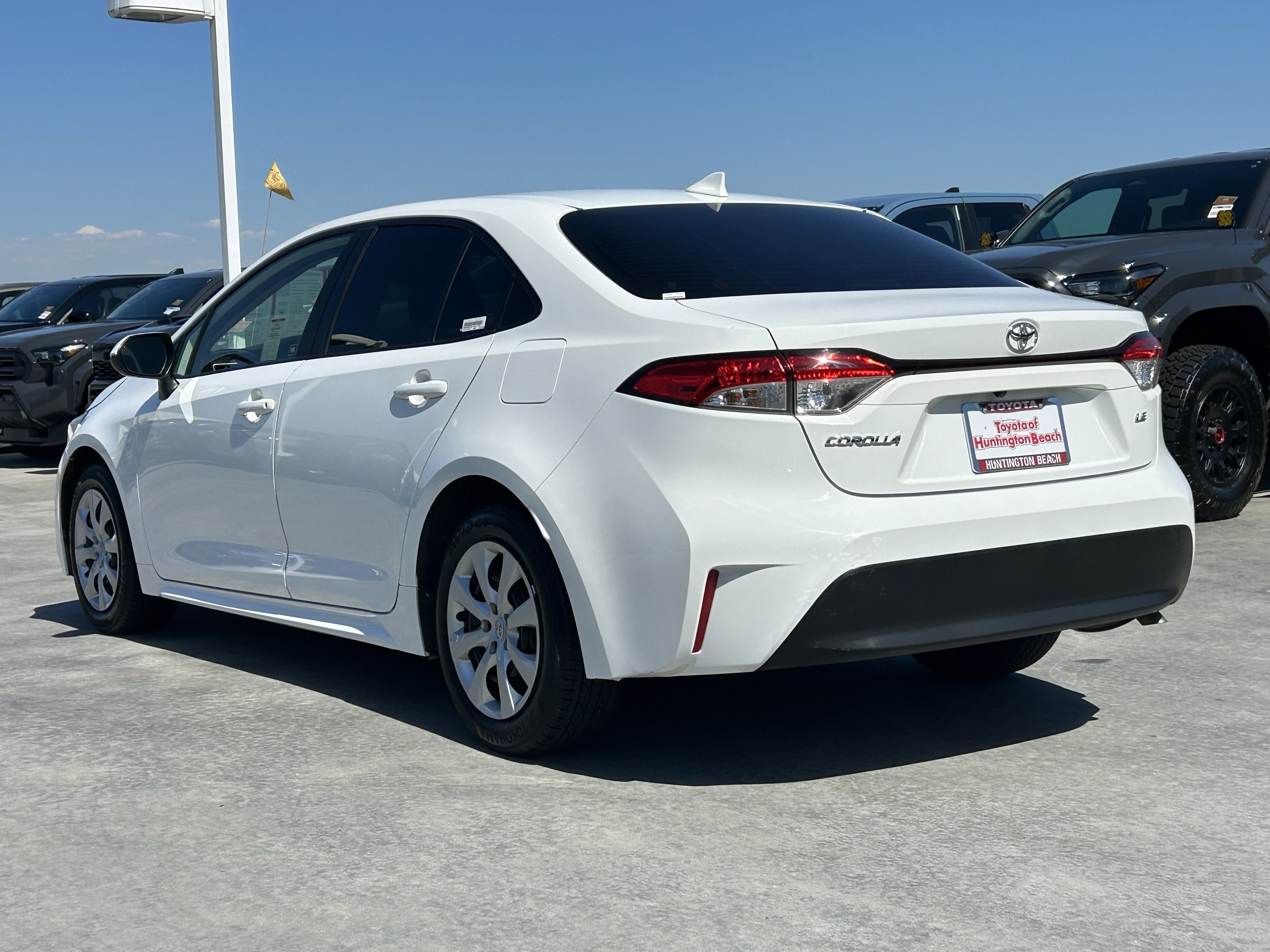 Certified 2023 Toyota Corolla LE FWD image 5