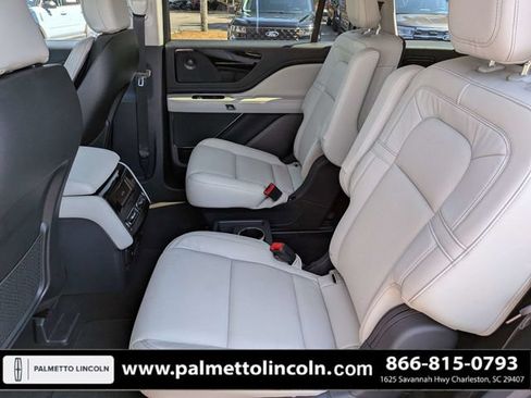 Certified 2025 Lincoln Aviator Reserve w/ Illumination Package AWD/4WD image 14