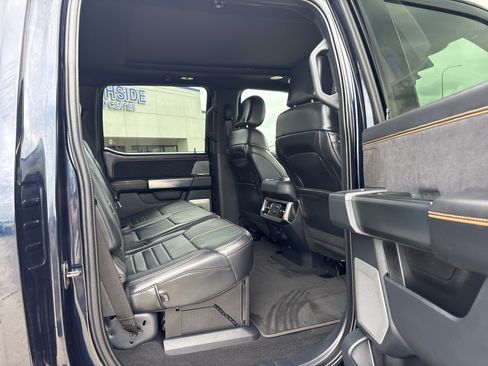 Used 2024 Ford F250 Platinum w/ Tremor Off-Road Package AWD/4WD image 7