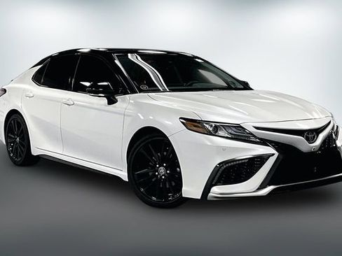 Used 2023 Toyota Camry XSE w/ Navigation Package FWD image 1