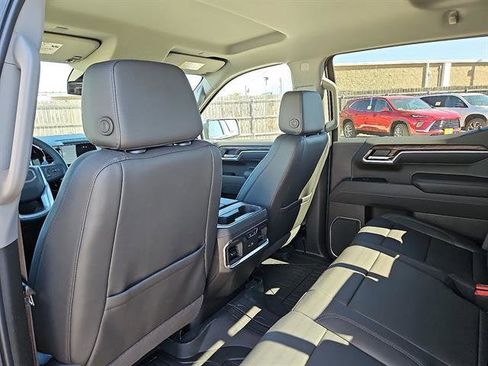 New 2026 GMC Sierra 1500 SLT image 10