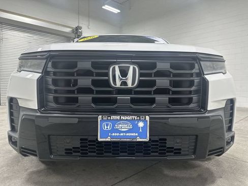 Used 2026 Honda Pilot Sport image 10