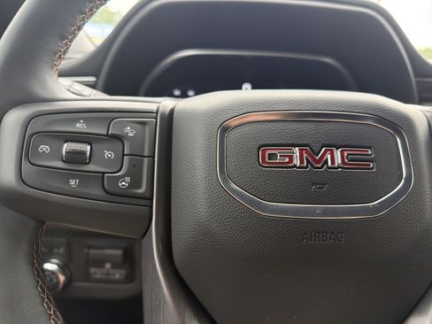 Certified 2023 GMC Yukon AT4 w/ AT4 Premium Plus Package AWD/4WD image 30