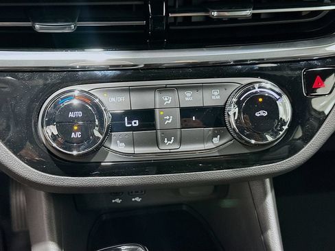 New 2026 Buick Envista Sport Touring w/ Convenience I Package FWD image 15