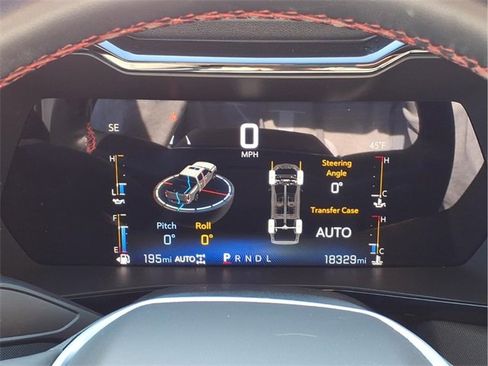 Used 2023 Chevrolet Colorado Z71 w/ Z71 Convenience Package 2 image 14