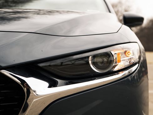 Used 2023 MAZDA MAZDA3 s image 11