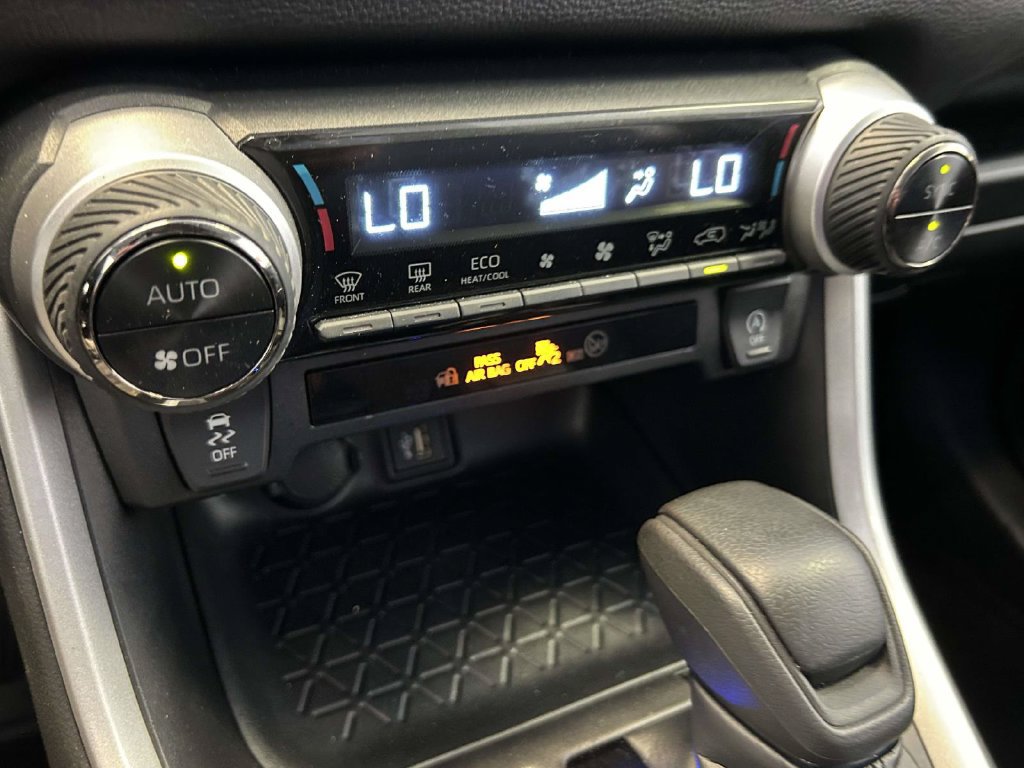 Certified 2025 Toyota RAV4 XLE AWD/4WD image 22