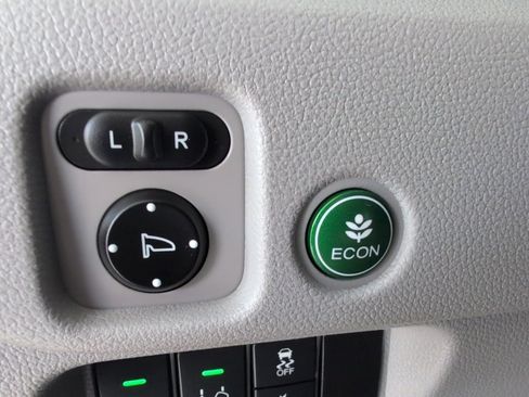 Used 2018 Honda Pilot Elite image 14