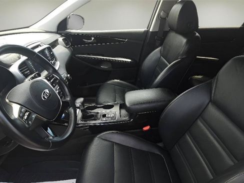 Used 2019 Kia Sorento EX AWD/4WD image 9