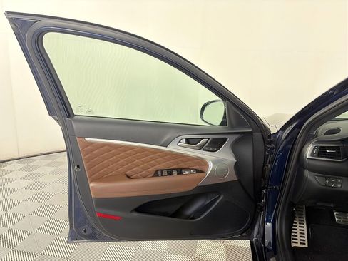 Used 2021 Genesis G70 3.3T w/ Prestige Package AWD/4WD image 10