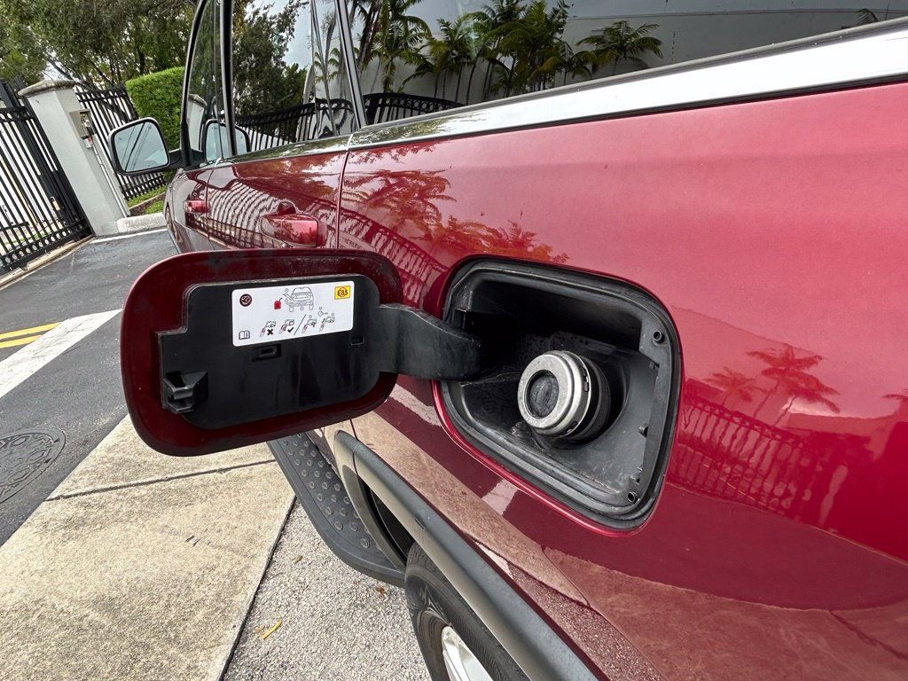 Used 2021 Jeep Grand Cherokee Laredo RWD image 38
