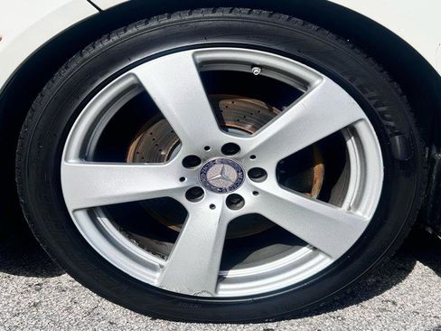 Used 2010 Mercedes-Benz E 350 Sedan image 21