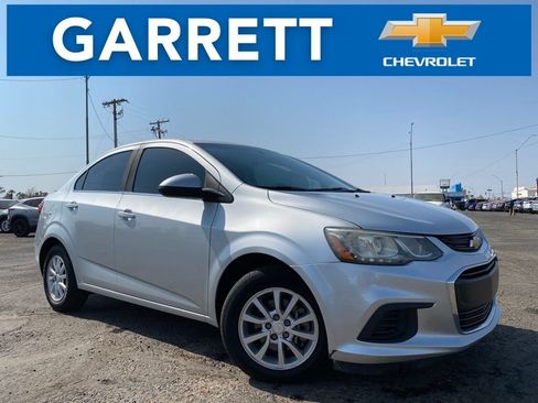 Used 2017 Chevrolet Sonic LT FWD image 1