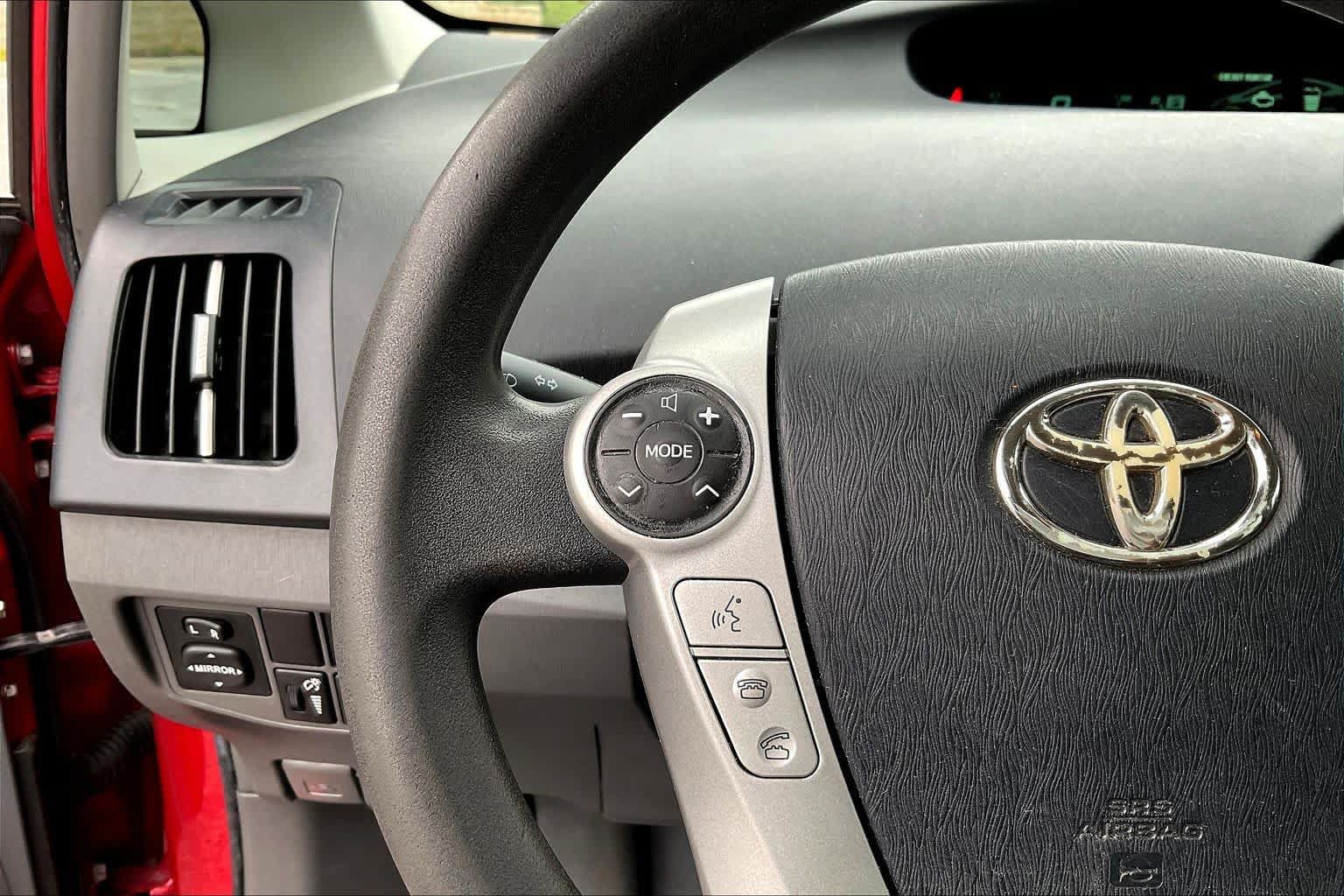 Used 2010 Toyota Prius Three w/ Solar Roof Pkg FWD image 23