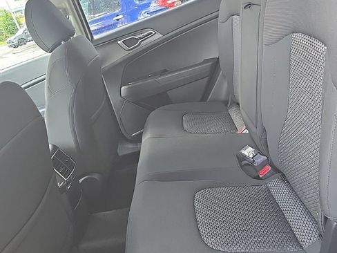 New 2025 Kia Sportage LX image 14