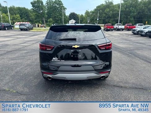 Used 2024 Chevrolet Blazer LT w/ Convenience Package AWD/4WD image 4