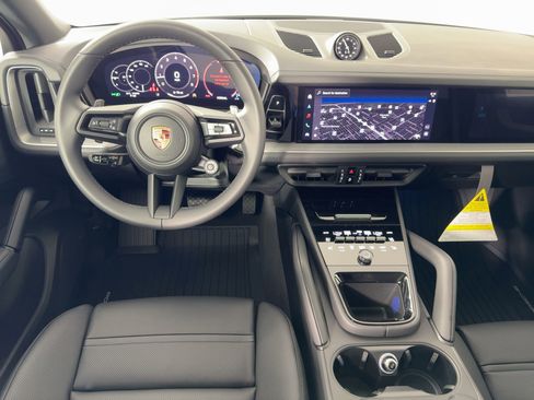 Certified 2026 Porsche Cayenne image 27
