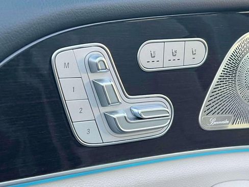 Used 2022 Mercedes-Benz GLS 450 4MATIC image 17