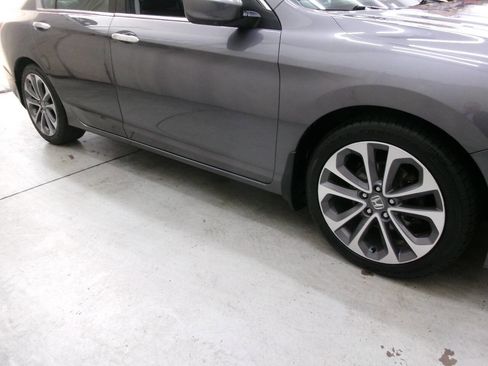 Used 2014 Honda Accord Sport image 9