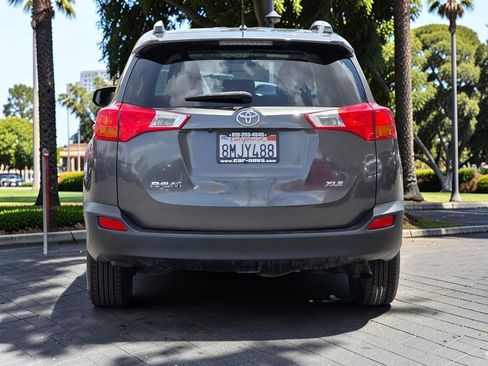 Used 2015 Toyota RAV4 XLE FWD image 7