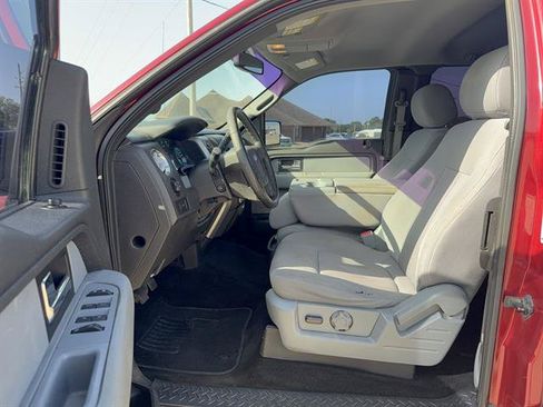 Used 2014 Ford F150 XLT w/ Equipment Group 302A Luxury AWD/4WD image 8