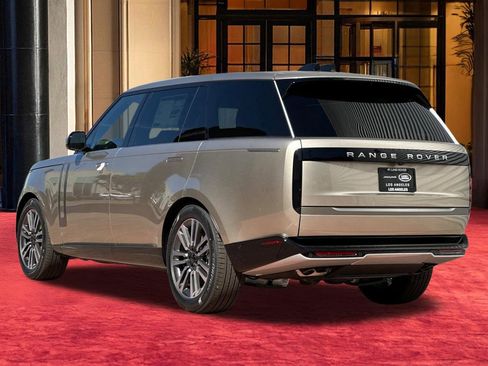 New 2026 Land Rover Range Rover Long Wheelbase SE AWD/4WD image 3