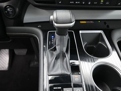 Certified 2025 Toyota Sienna XSE w/ XSE Plus Package image 28